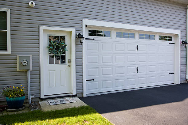 24/7 Emergency Garage Door Panel Replacement experts in Yuba City, CA